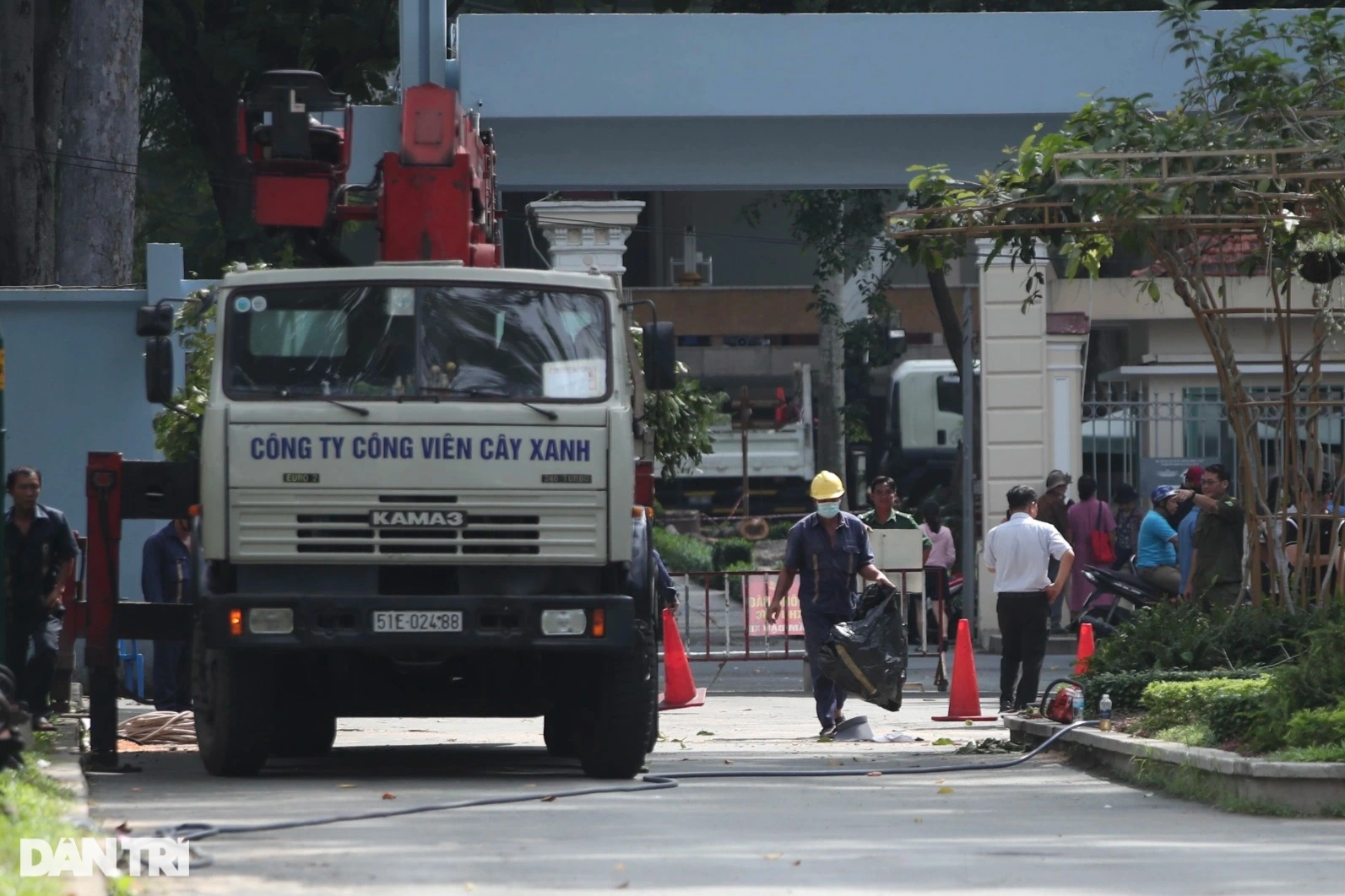 Nhân chứng vụ cây gãy nhánh ở Công viên Tao Đàn: Người nằm la liệt