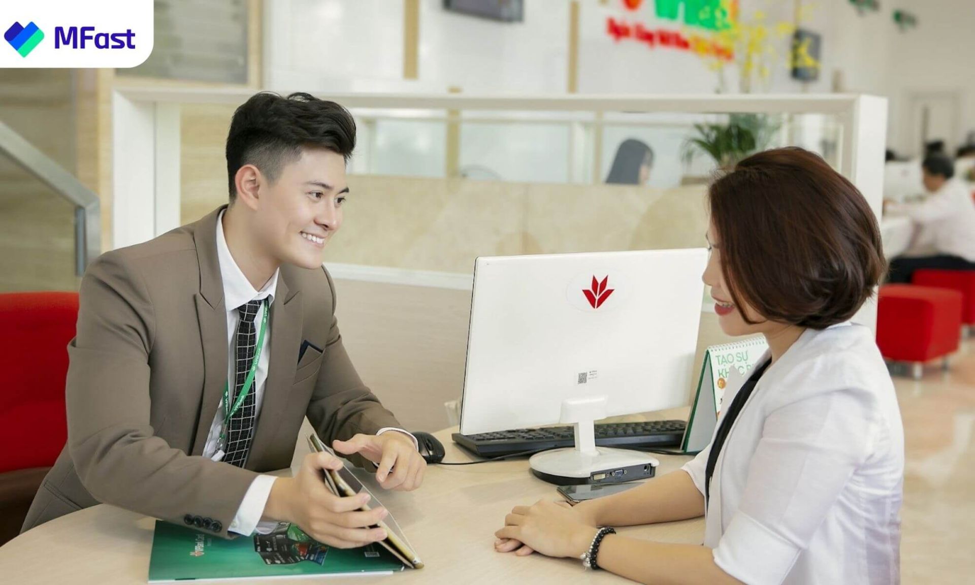 Hướng dẫn vay tín chấp VPBank tỷ lệ thành công cao: Thủ tục, điều kiện và cần lưu ý gì khi vay tín chấp VPBank?