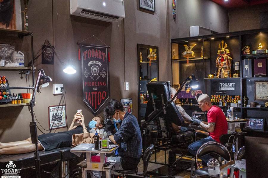 tiệm xăm gần đây với thiết bị xăm tốt nhất tại quận 1 - TooArt - Tattoo and Piercing Salon