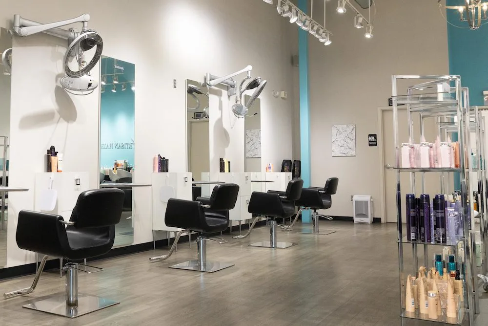 Salon là gì? Các bước cần chuẩn bị để mở salon